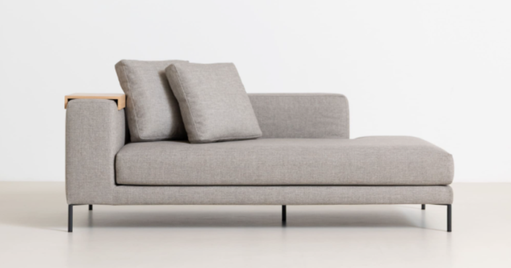 NOYESのソファ「Decibel Standard」